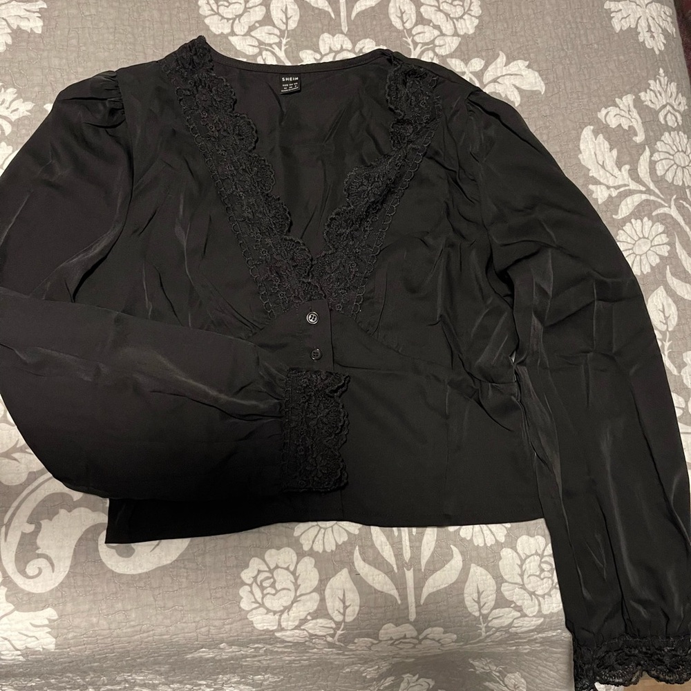 Blouse, size medium